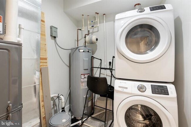 Building Photo - 525 Kennedy St NW