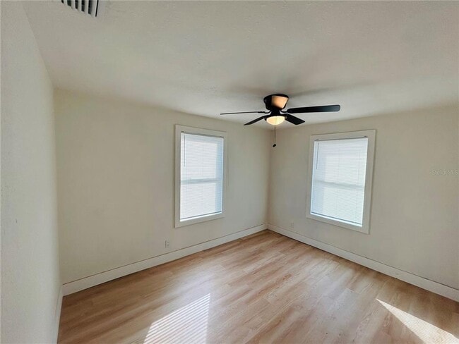 Building Photo - 553683 US-1