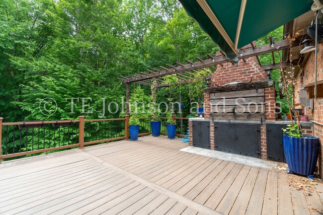Building Photo - Luxury Living in Lewisville