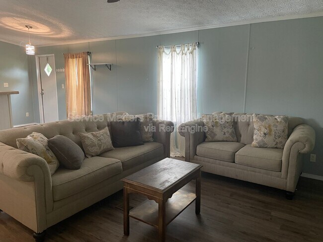 Building Photo - 9840 Redland Rd