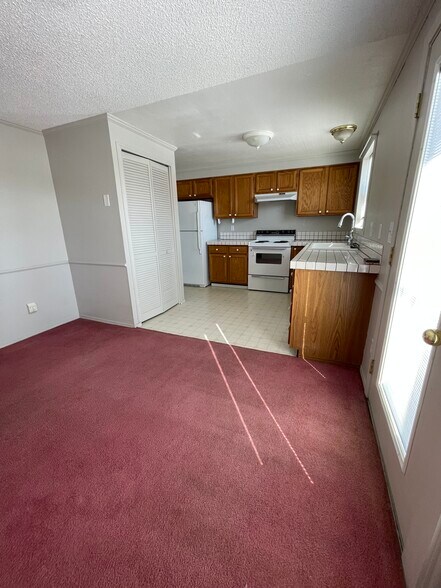 Building Photo - 1019 Darter Rd