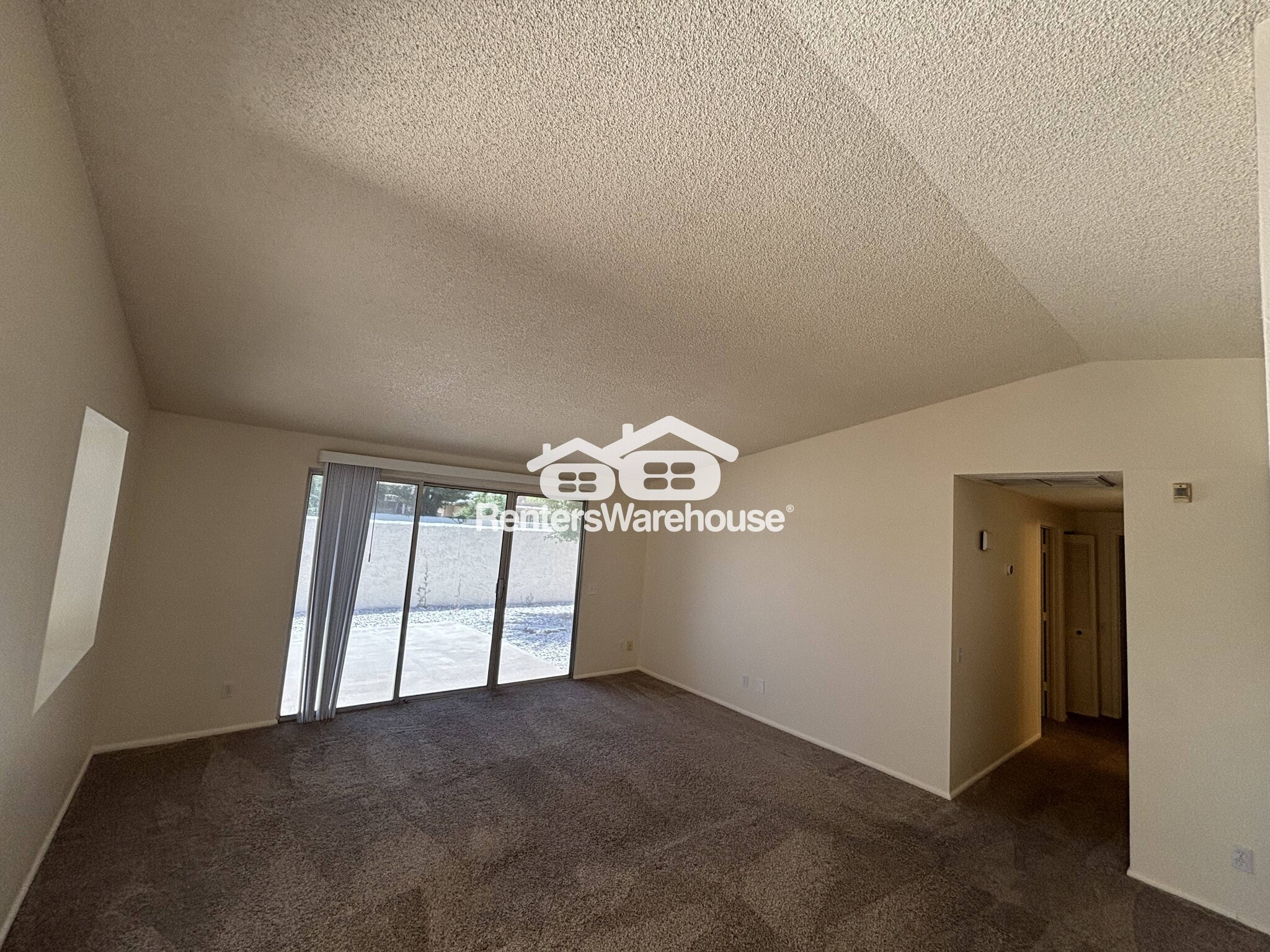 Building Photo - 2126 N Villas Ln