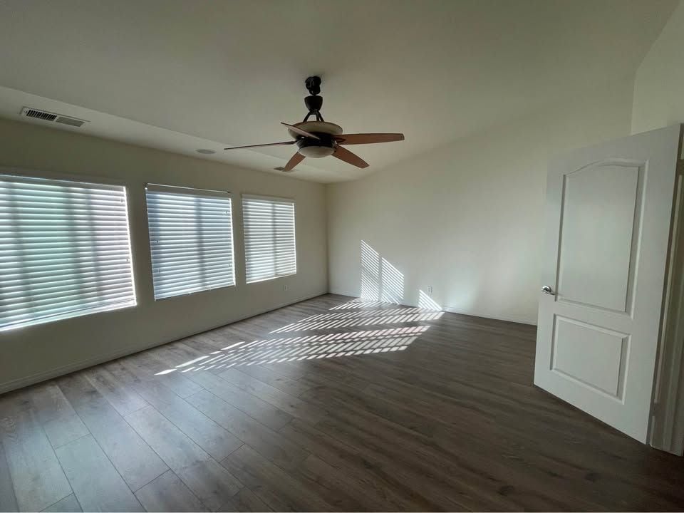 Building Photo - 35655 Winkler St