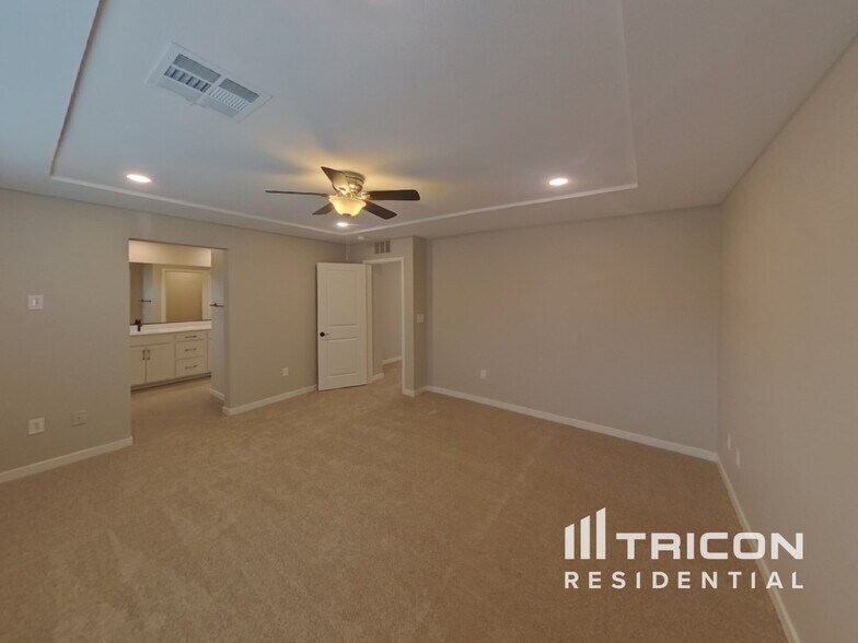 Building Photo - 6743 Palmer Crst St