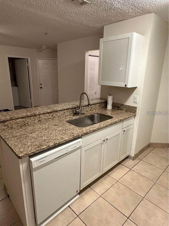 Building Photo - 976 Leeward Pl