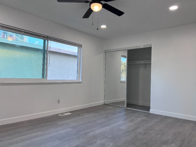 Building Photo - 10079 Sparrow Ave