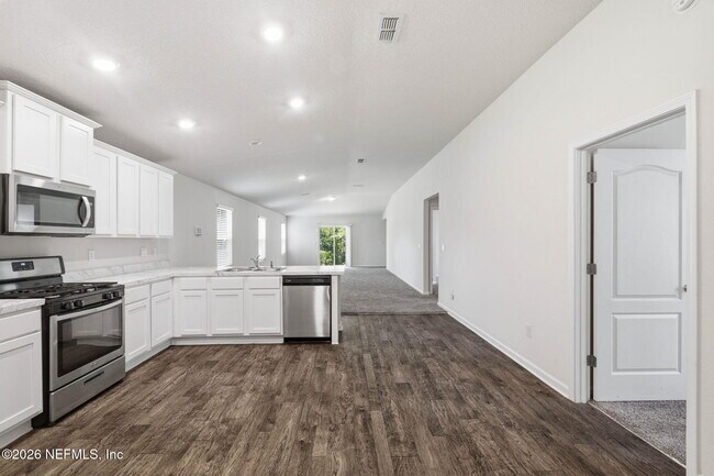 Building Photo - 89 Logrono Ct