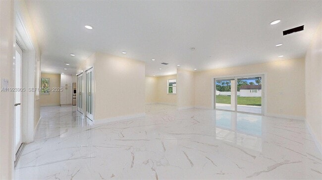 Building Photo - 3801 SW 132nd Ave