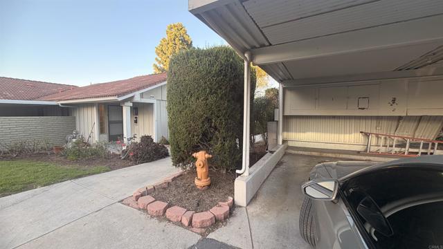 Building Photo - 3086 Via Serena N