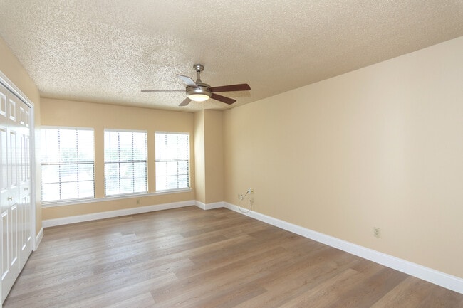 Building Photo - 13116 Amarillo Ave