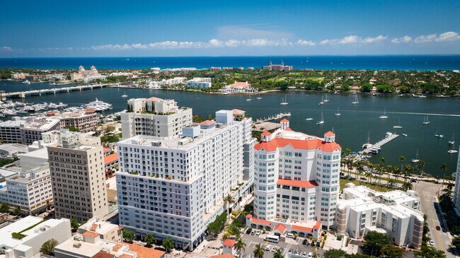 Building Photo - 255 Evernia St