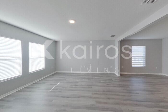 Building Photo - 2838 NW 19th Pl