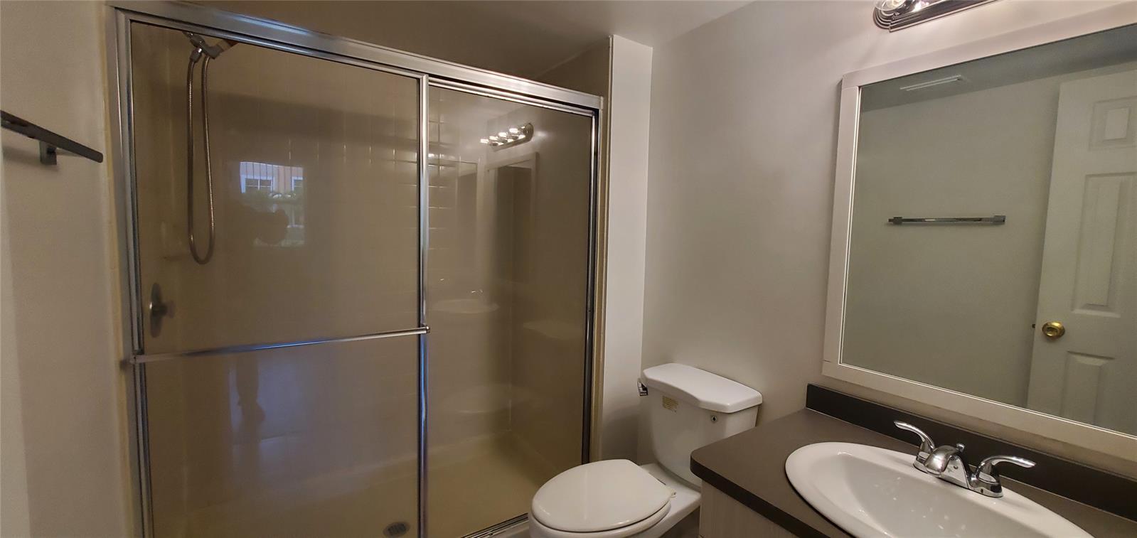 Building Photo - 8781 Wiles Rd