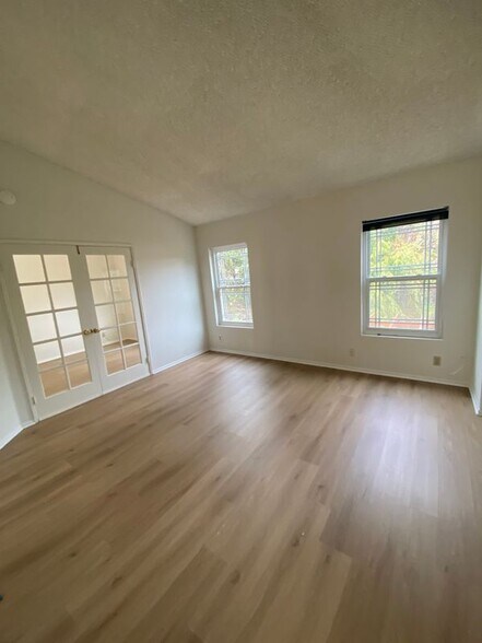 Building Photo - 16 Calle de Rodeo