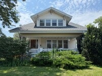 Building Photo - 351 N Clarmar Ave