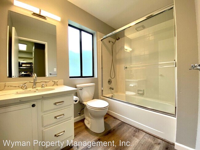 Building Photo - 1 br, 1 bath House - 37 Village Parkway