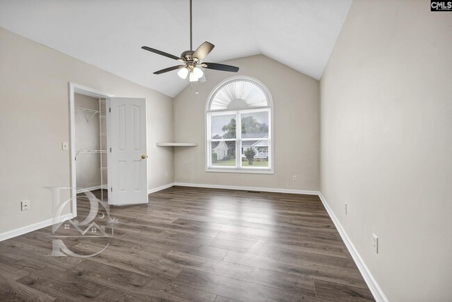 Building Photo - 232 Autumnview Ct