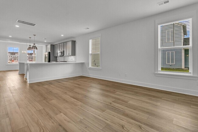 Building Photo - 110 Crimson St