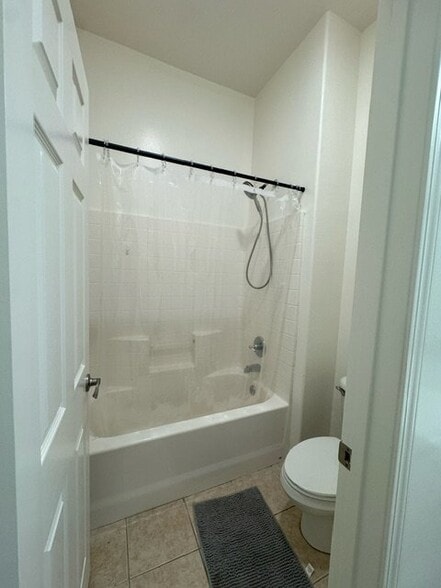 Building Photo - 5313 Pelican Hill Dr