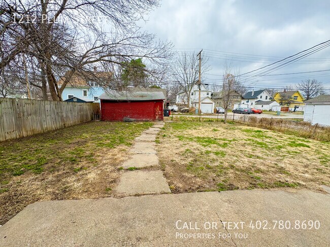Building Photo - 1212 Plum St