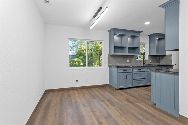 Building Photo - 26424 Leisure Ln