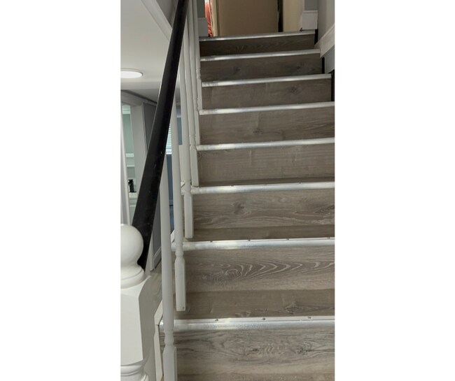 Building Photo - 2848 Edgecombe Cir S