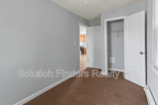 Building Photo - 2956 Yorkway