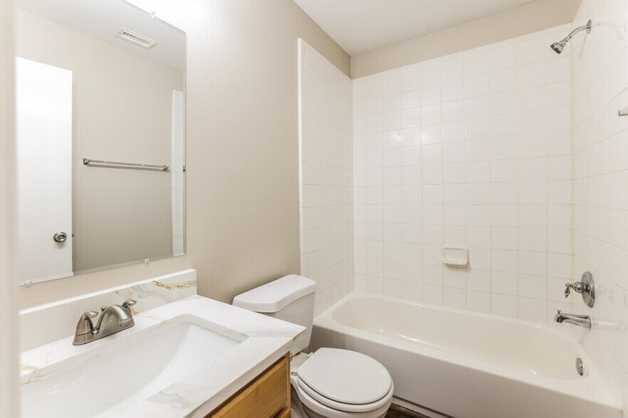 Building Photo - 20734 Baron Bend Ln