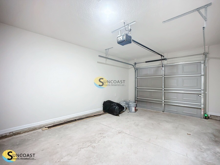 Building Photo - 1 Seckel Ct