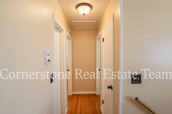 Building Photo - 692 Bridger Dr