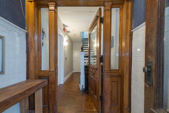Building Photo - 62 Booraem Ave