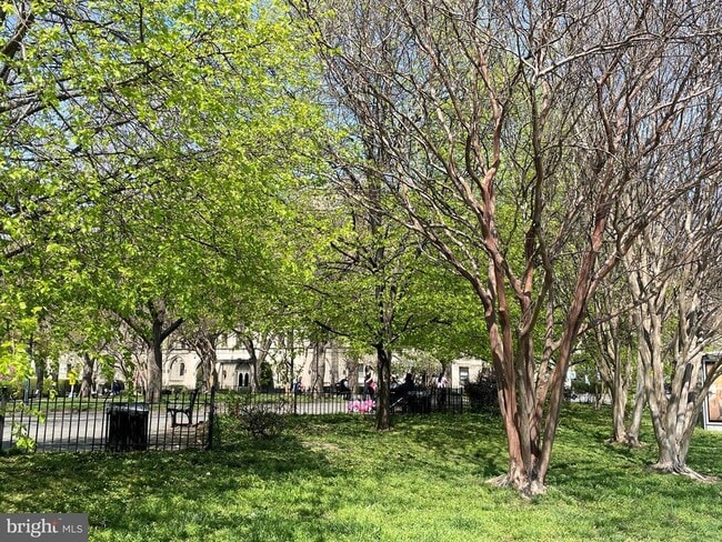 Building Photo - 1505 Harvard St NW