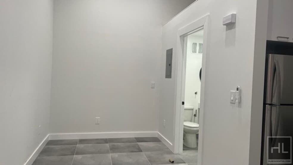 Building Photo - 237 Utica Ave