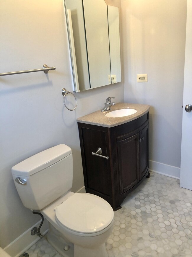 Building Photo - 4244 Gilbert Ave