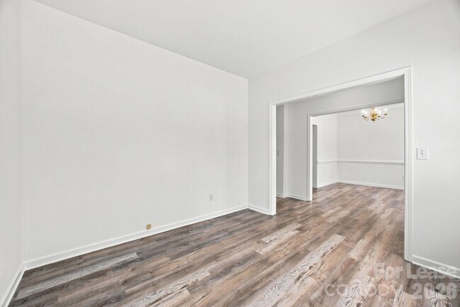 Building Photo - 1748 Chinchester Ln