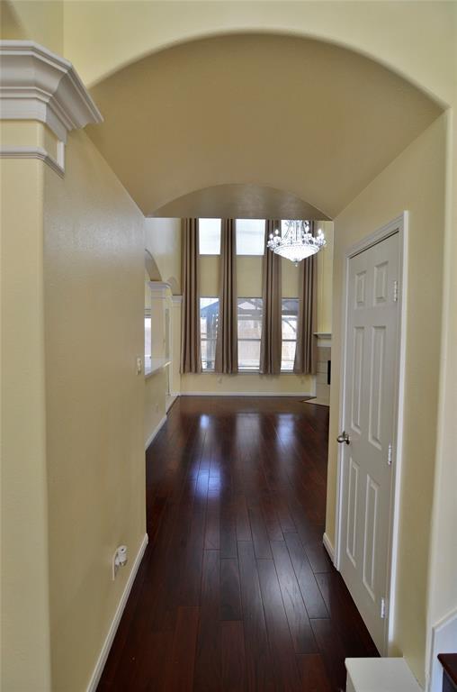 Building Photo - 7430 Boxwood Ridge Ln