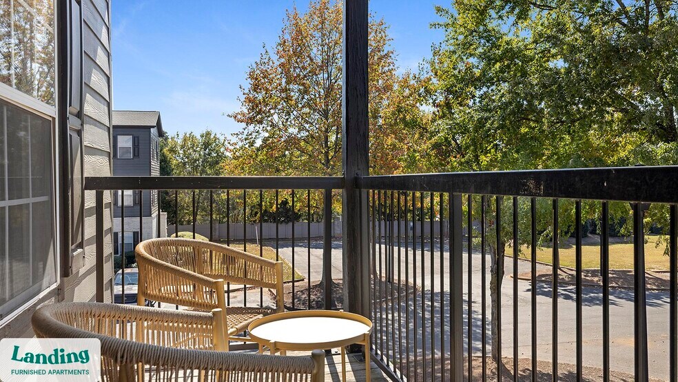 Building Photo - 100 Crossing Blvd