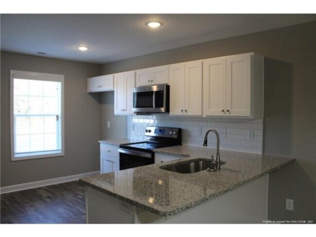 Building Photo - 3203 Sperry Branch Way