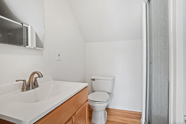 Building Photo - 7 George St