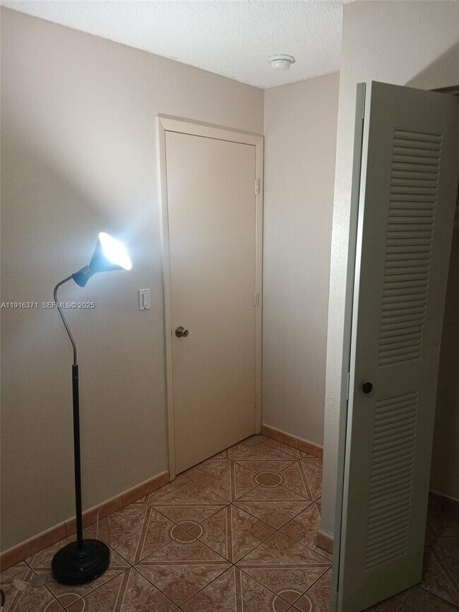 Building Photo - 26636 SW 126th Ave