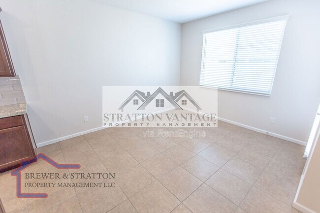 Building Photo - 2028 E Brooklyn Dr