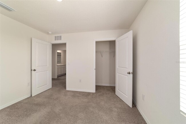 Building Photo - 8741 SW 45th Ct