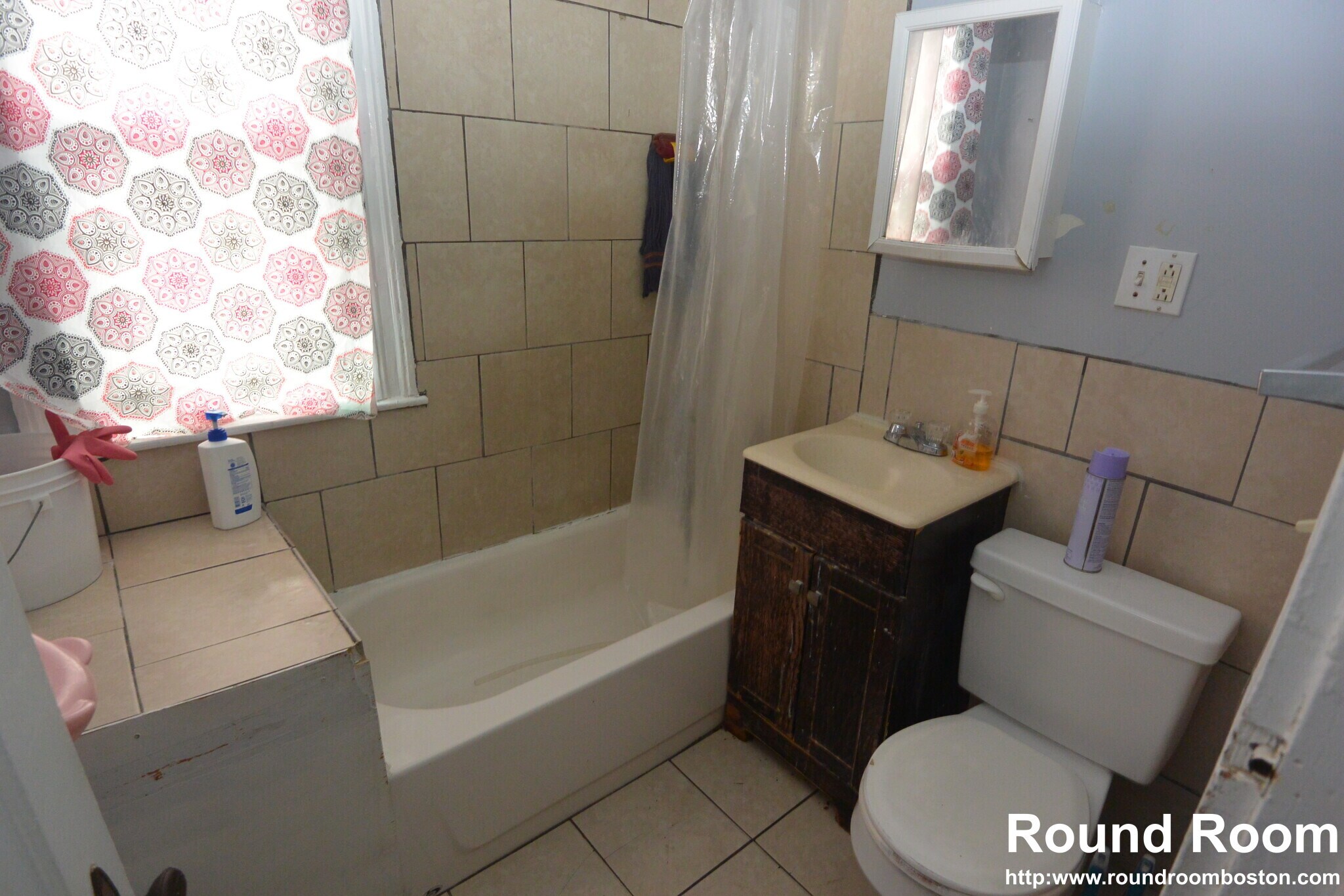 Building Photo - 10 Brackett St