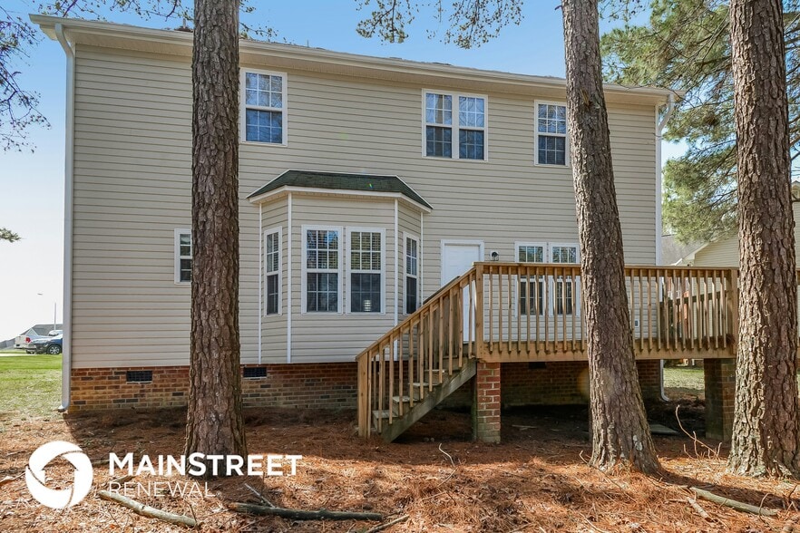 Building Photo - 128 Heritage Dr