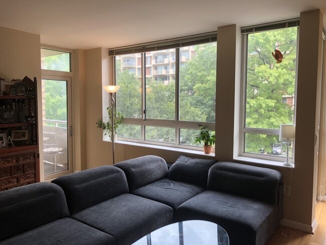 Building Photo - 350 G St SW