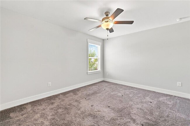 Building Photo - 901 Cedar Wing Terrace