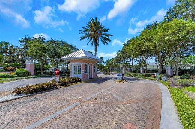 Building Photo - 5245 Coquina Key Dr SE