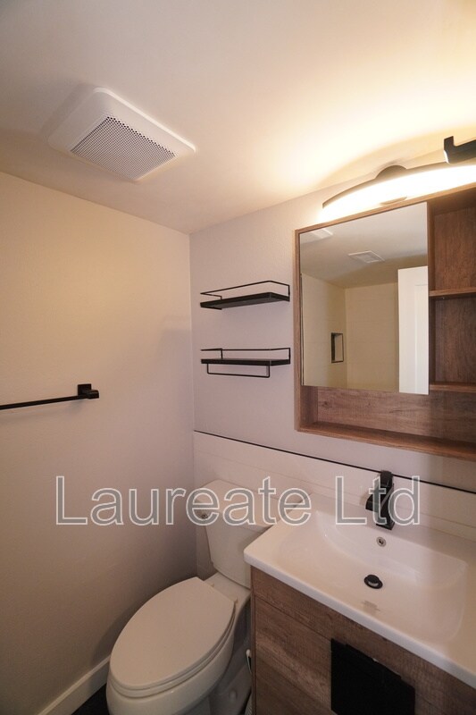 Building Photo - 4454 E 118th Pl