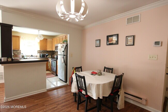 Building Photo - 65 Cedar Ave