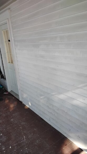 Building Photo - 1626 2nd Ave N